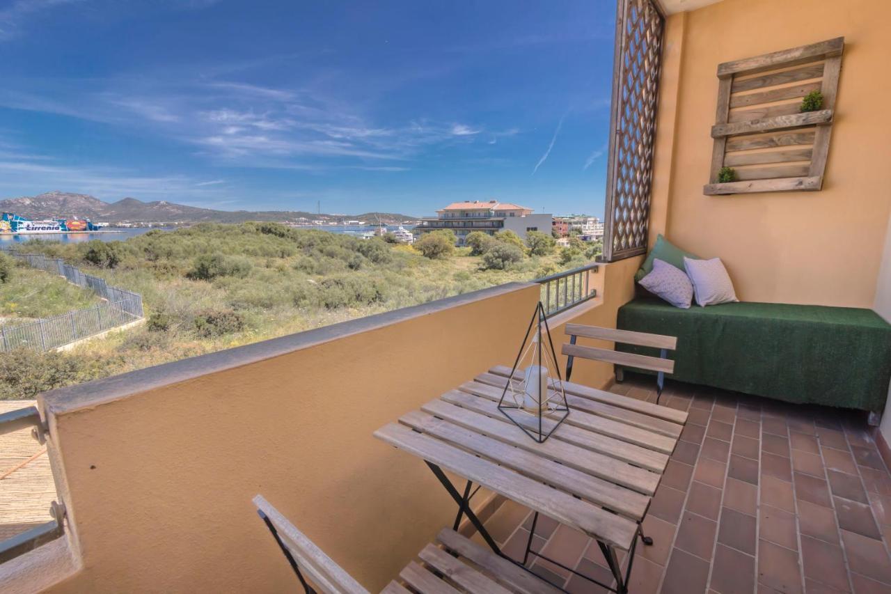 Homey Experience - Navy Sea View Apartments Όλμπια Εξωτερικό φωτογραφία