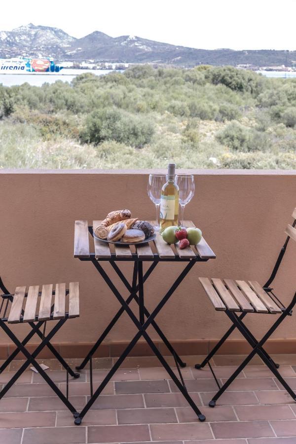 Homey Experience - Navy Sea View Apartments Όλμπια Εξωτερικό φωτογραφία